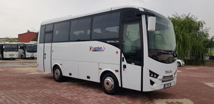 autobús interurbano ISUZU