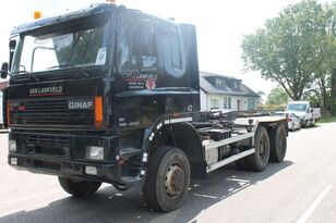 GINAF M 3335 S 6x6 camión con sistema de cables