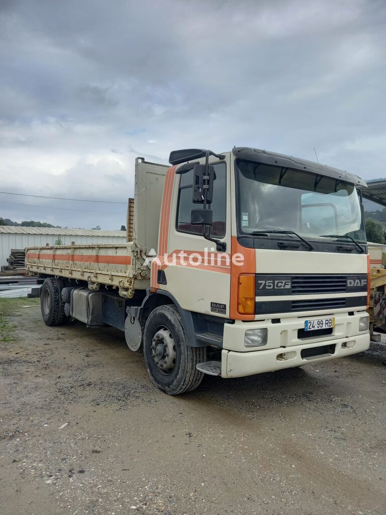 DAF CF 75  camión furgón