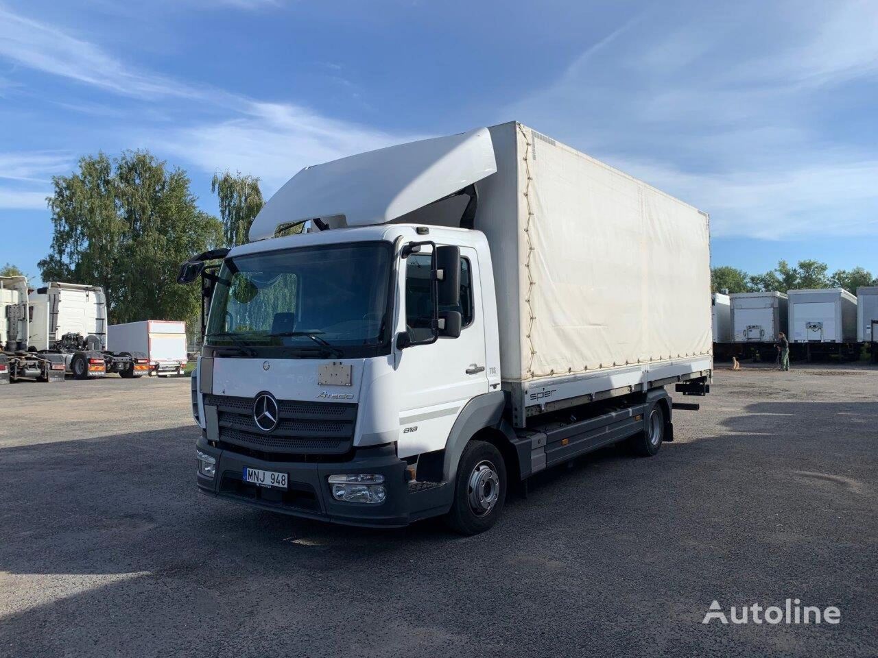 Mercedes-Benz 818 L Atego camión toldo